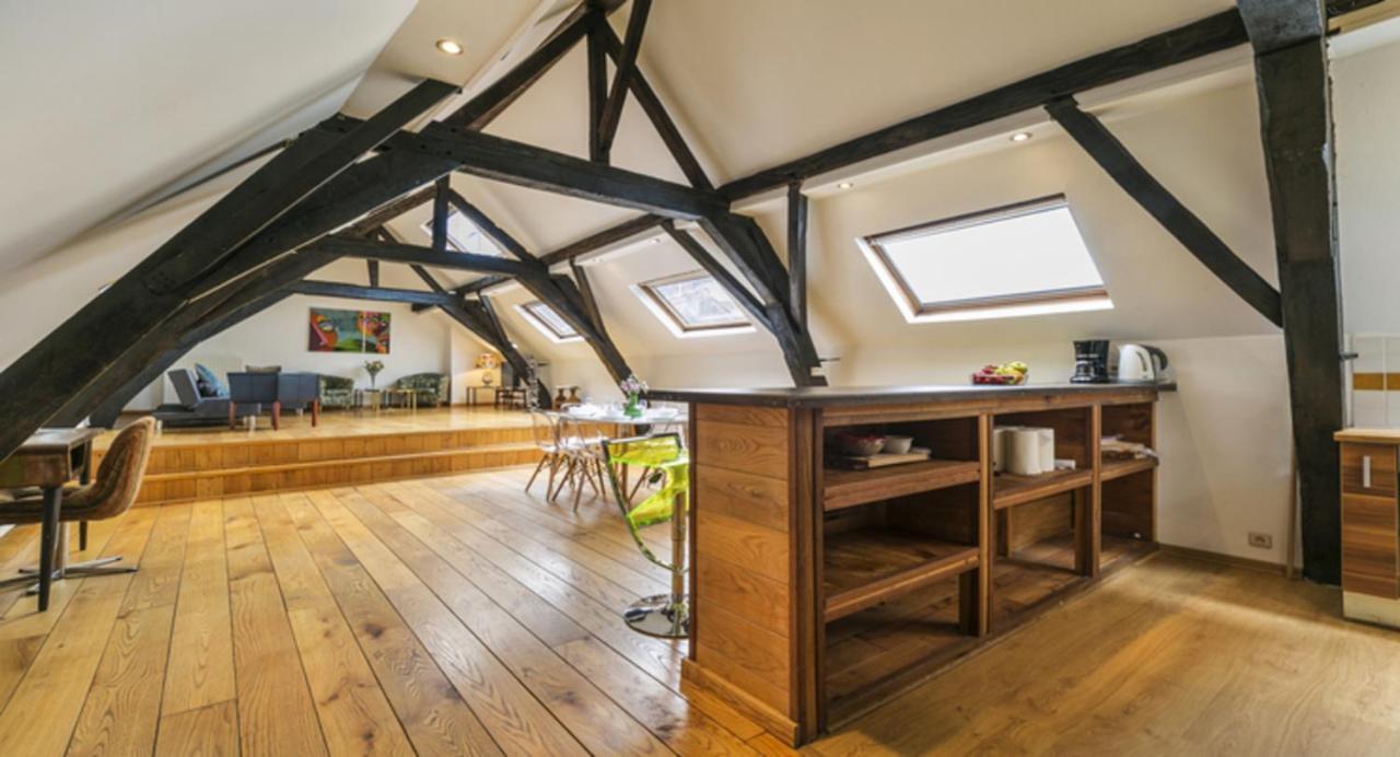 Spacious Duplex In Brussels Historical Center エクステリア 写真
