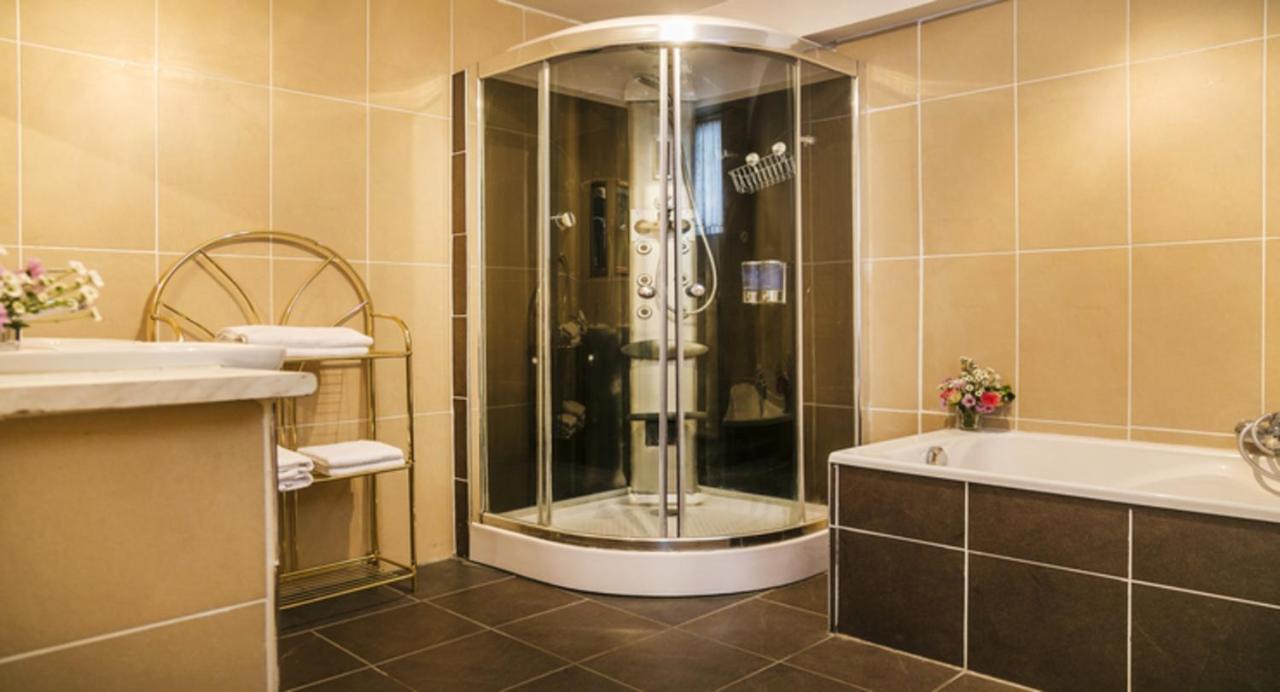 Spacious Duplex In Brussels Historical Center エクステリア 写真